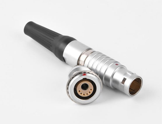 1688373120199816.jpg 信號混裝航空插頭-內(nèi)窺鏡用2B6芯+1同軸連接器-M15推拉自鎖航插37.jpg