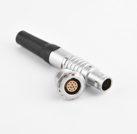 1688785752563434.jpg 1B12芯插頭+插座.jpg