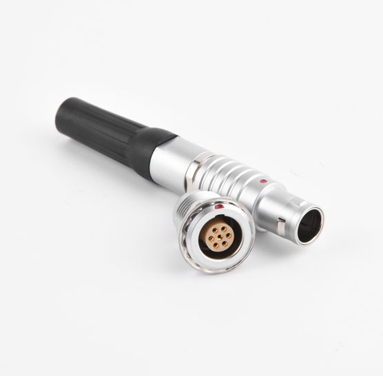 醫療設備心電圖儀為什么要使用航空插頭？